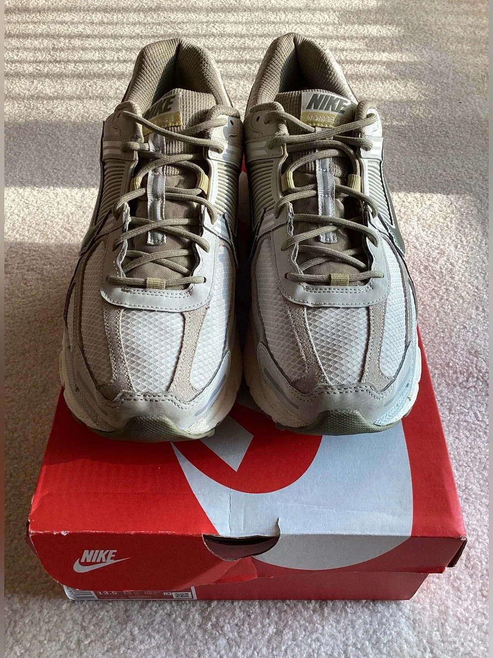 Nike Zoom Vomero 5 Mens Running Shoes Light Bone Olive Size 12 FV0397-001